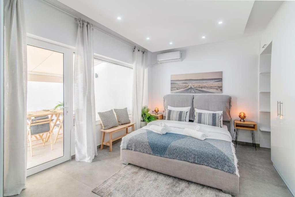 Mila Hidden Gem In Kolonaki With Backyard